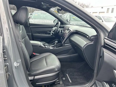 Certified 2024 Hyundai Santa Cruz Limited image 17