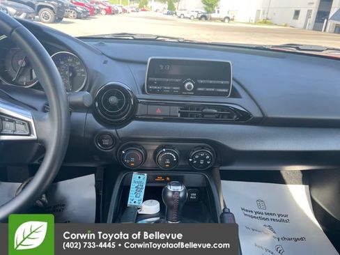 Used 2016 MAZDA MX-5 Miata Sport RWD image 11
