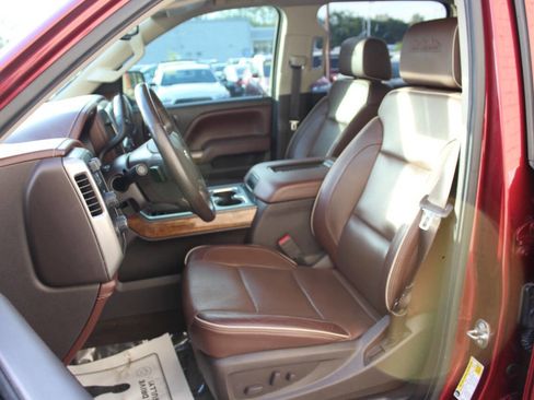 Used 2016 Chevrolet Silverado 1500 High Country w/ High Country Premium Package image 12