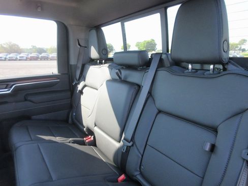 New 2026 GMC Sierra 2500 Denali w/ Denali Reserve Package image 15