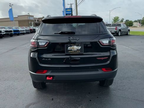Used 2024 Jeep Compass Trailhawk w/ Trailhawk Elite Group AWD/4WD image 7