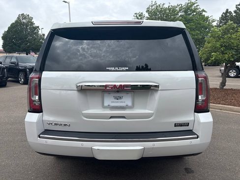 Used 2019 GMC Yukon Denali w/ Denali Ultimate Package AWD/4WD image 4