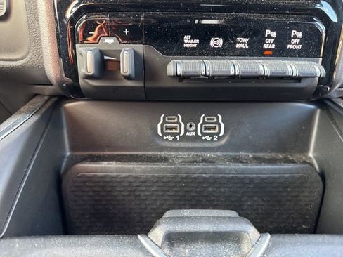 Used 2023 RAM 3500 Laramie AWD/4WD image 29