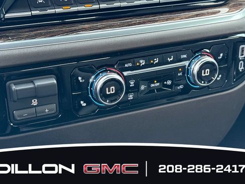 New 2026 GMC Sierra 1500 SLE w/ Preferred Package AWD/4WD image 17