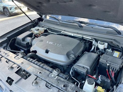 Used 2021 Chevrolet Colorado Z71 w/ Z71 Midnight Edition image 26