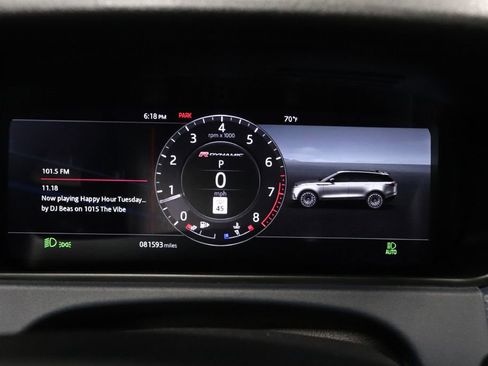 Used 2019 Land Rover Range Rover Velar R-Dynamic SE image 20