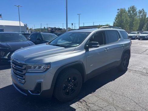 Used 2023 GMC Acadia AT4 w/ Technology Package AWD/4WD image 5