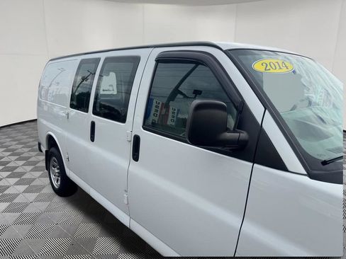 Used 2014 Chevrolet Express 1500 AWD image 9