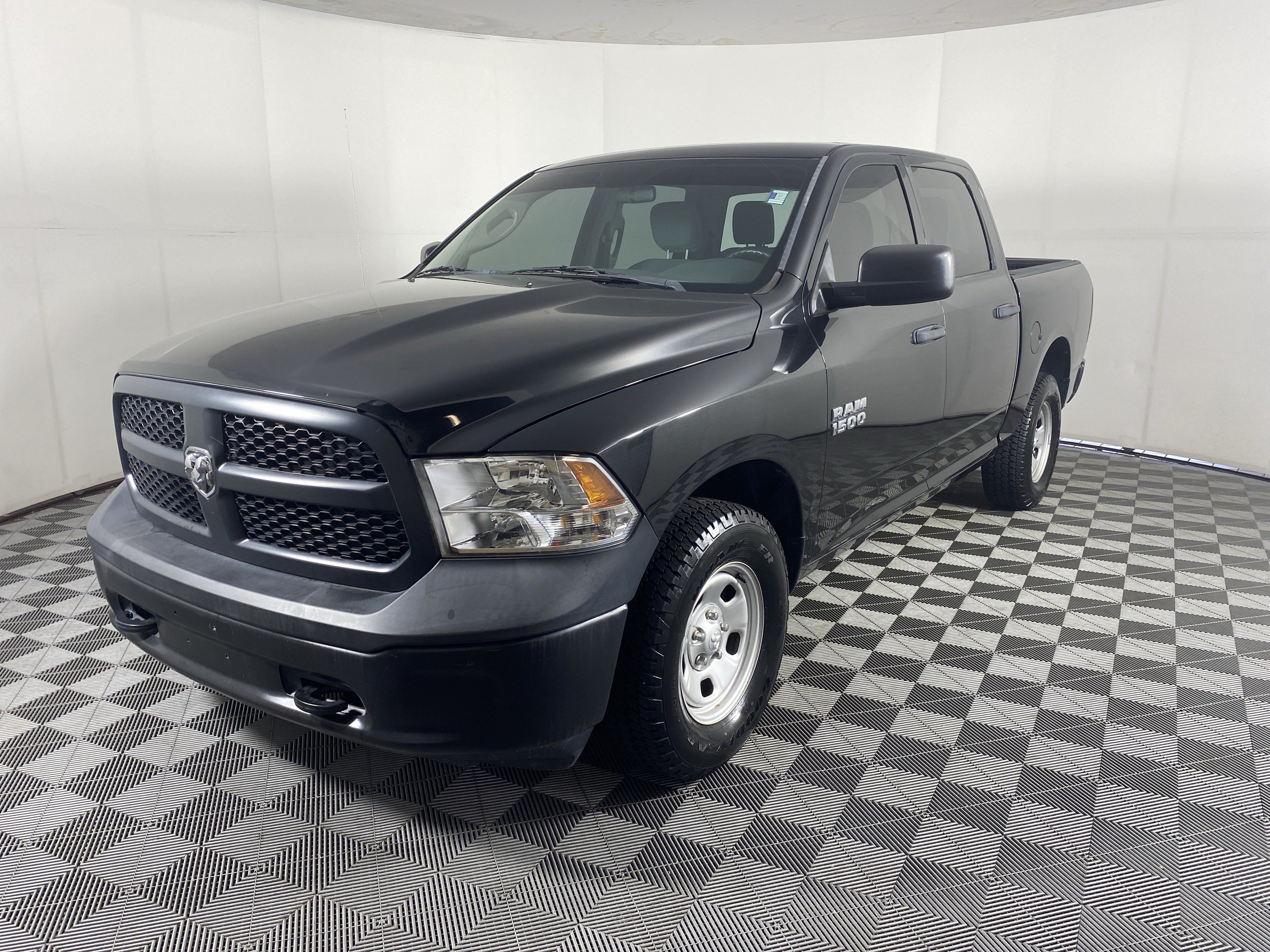 Used 2017 RAM 1500 Tradesman w/ Popular Equipment Group AWD/4WD image 10