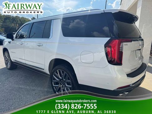 Used 2025 GMC Yukon XL Denali Ultimate w/ LPO, Floor Liner Package AWD/4WD image 8