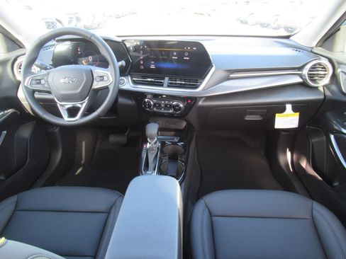 New 2026 Chevrolet Trax ACTIV w/ Driver Confidence Package FWD image 11