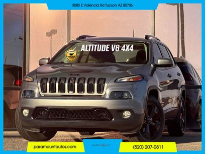 Used 2016 Jeep Cherokee Latitude w/ Comfort/Convenience Group