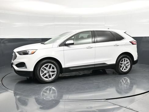 Used 2024 Ford Edge SEL AWD/4WD image 9