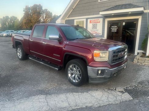 Used 2014 GMC Sierra 1500 SLT w/ SLT Crew Cab Value Package AWD/4WD image 2