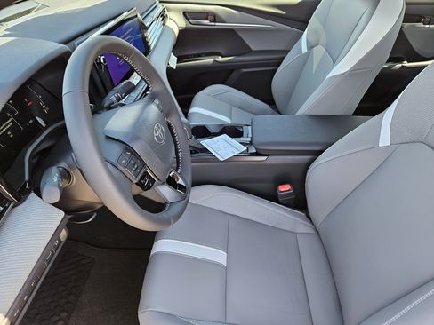 New 2026 Toyota Camry SE w/ Multimedia Upgrade Package image 10