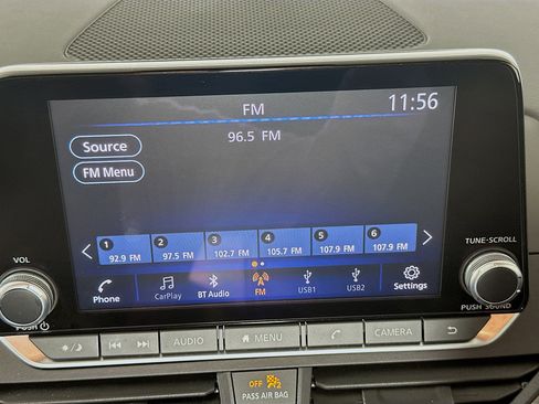 Used 2025 Nissan Altima 2.5 SV image 19