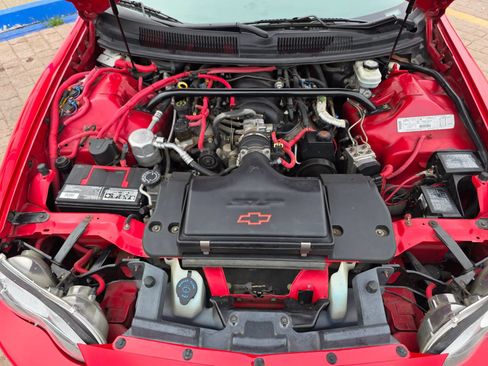 Used 1998 Chevrolet Camaro Z28 w/ SS Performance/Appearance Pkg RWD image 10
