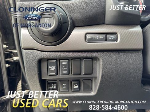 Used 2021 Nissan Titan PRO-4X w/ Pro-4x Convenience Package image 23