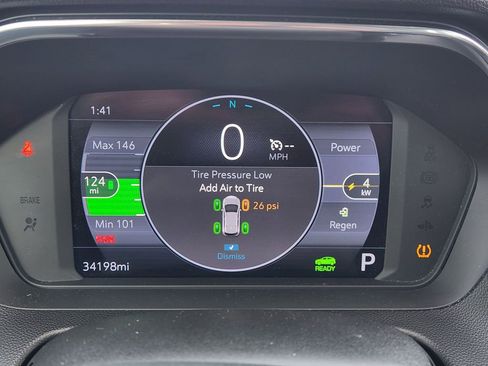 Used 2022 Chevrolet Bolt EUV LT w/ Convenience Package image 19