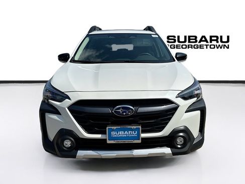 Used 2025 Subaru Outback Limited AWD/4WD image 2
