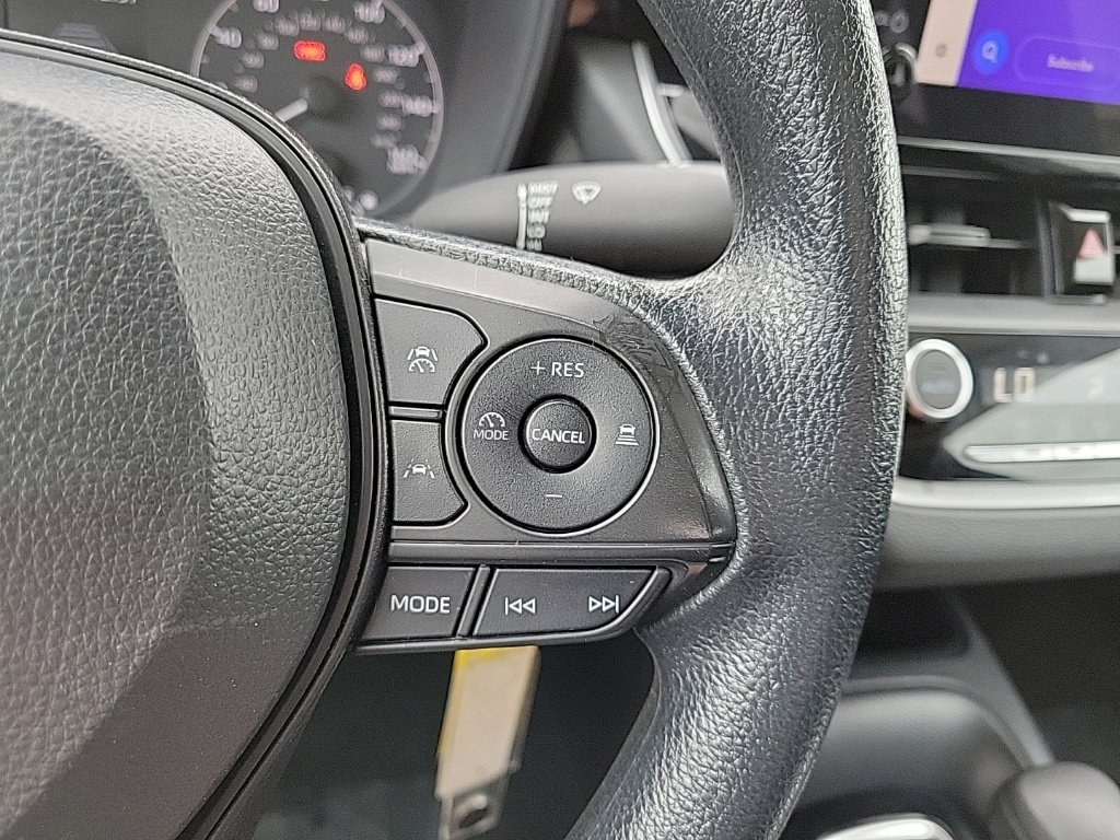 Used 2024 Toyota Corolla LE FWD image 23