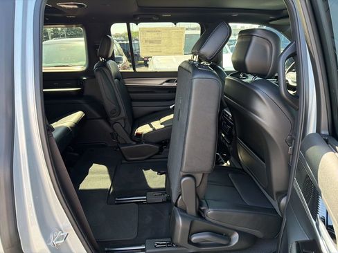 New 2026 Jeep Grand Wagoneer Limited AWD/4WD image 21