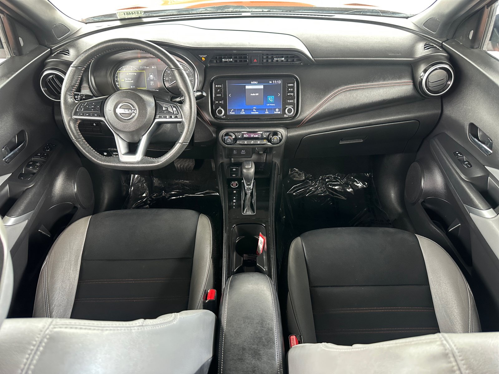Used 2023 Nissan Kicks SR w/ SR Premium Package FWD image 11