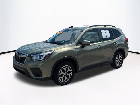 Used 2020 Subaru Forester Premium image 9