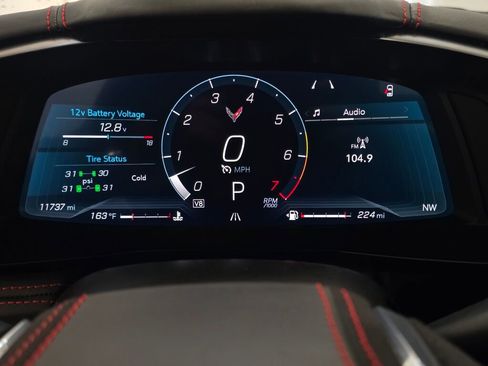 Used 2024 Chevrolet Corvette Stingray Premium Conv image 37