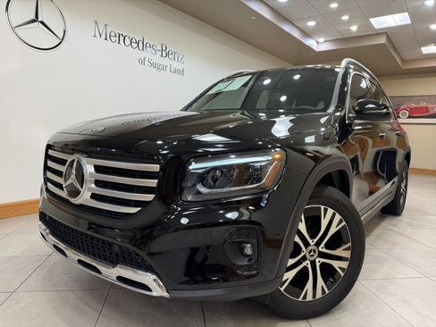 Certified 2025 Mercedes-Benz GLB 250 image 1