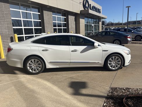 Used 2018 Buick LaCrosse Essence w/ Sun and Shade Package image 10