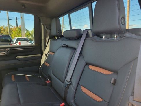 Used 2024 GMC Sierra 2500 AT4 w/ Technology Package image 27