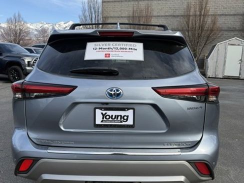 Certified 2021 Toyota Highlander Platinum image 7