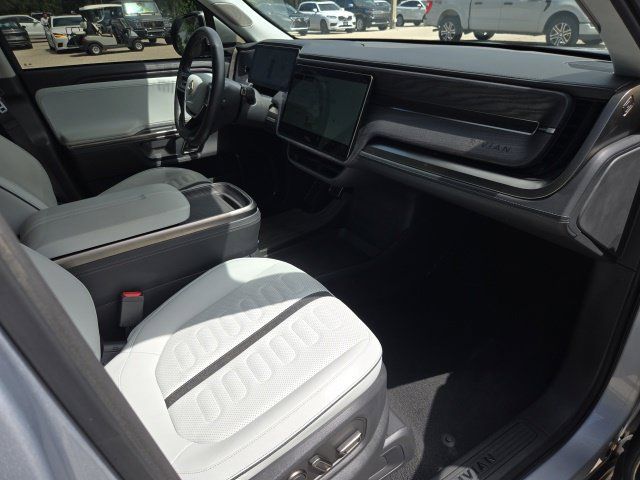 Used 2024 Rivian R1T Adventure Dual AWD/4WD image 14