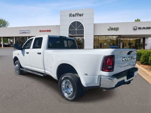 New 2026 RAM 3500 Tradesman AWD/4WD image 4