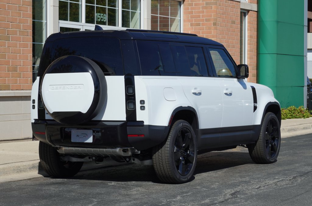 New 2026 Land Rover Defender 110 S AWD/4WD image 6