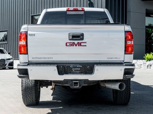 Used 2019 GMC Sierra 2500 Denali w/ Duramax Plus Package AWD/4WD image 6