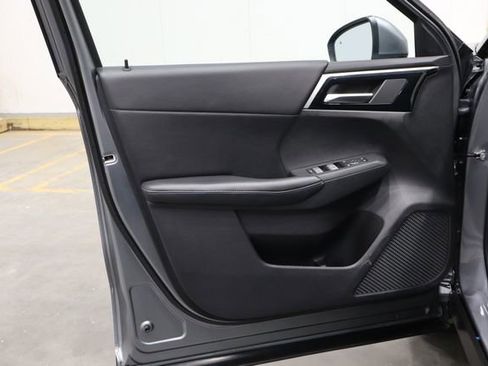 Used 2022 Mitsubishi Outlander SE AWD/4WD image 16