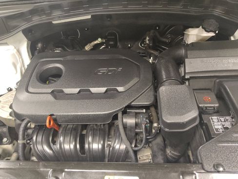 Used 2018 Hyundai Santa Fe Sport FWD image 30