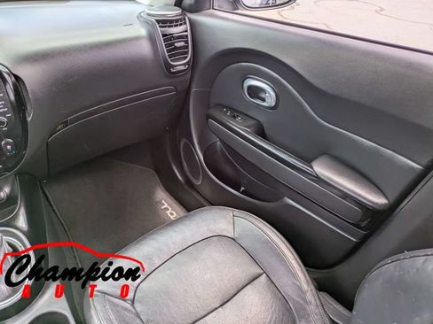 Used 2016 Kia Soul ! w/ Premium Package FWD image 20