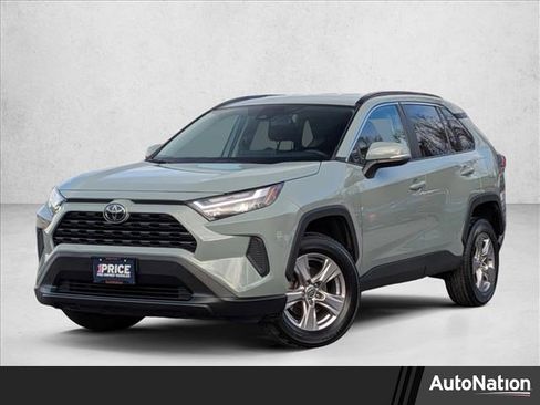 Used 2023 Toyota RAV4 XLE image 1