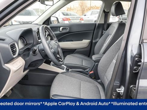 Certified 2025 Hyundai Venue Limited image 6