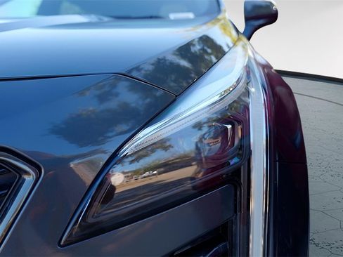 Used 2019 Cadillac XT4 Sport image 3