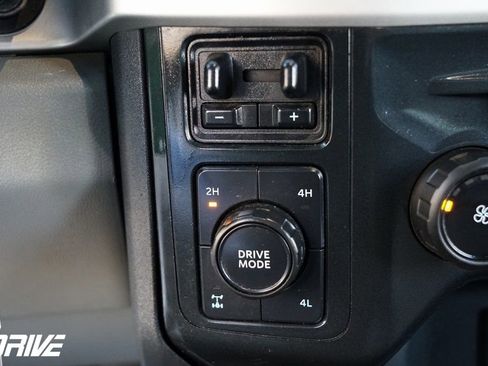 Used 2023 Ford F350 XLT image 29