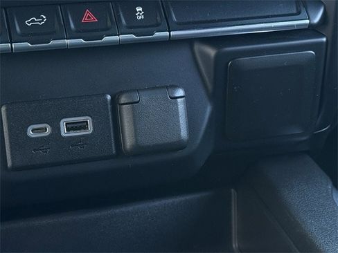 Used 2021 Chevrolet Silverado 1500 LT Trail Boss image 22