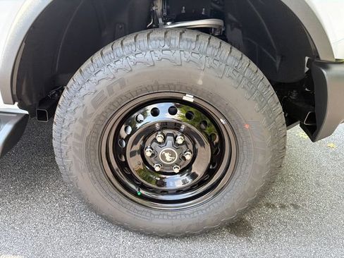 New 2026 Ford Bronco Outer Banks AWD/4WD image 12