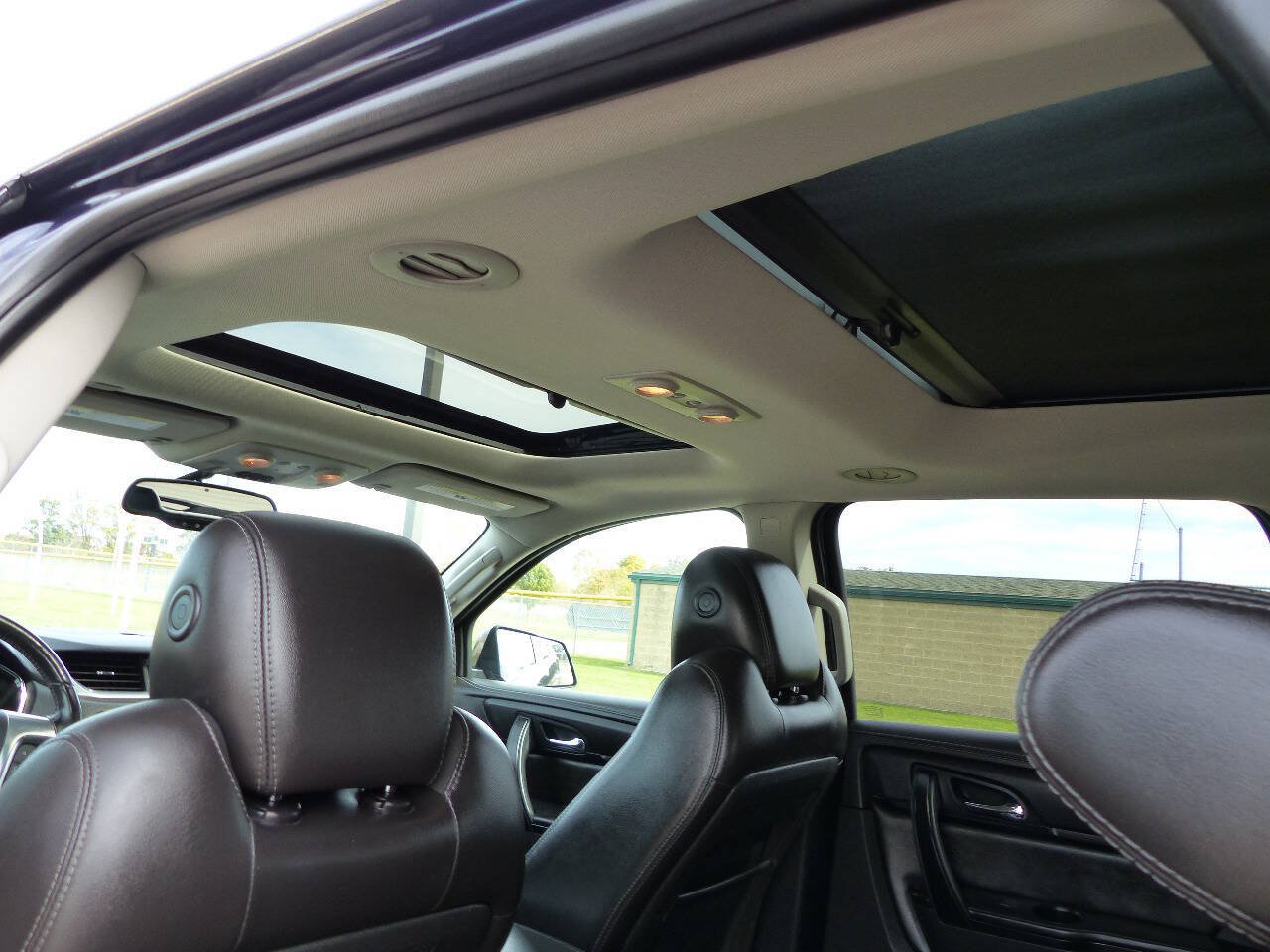 Used 2017 Chevrolet Traverse LT AWD/4WD image 21