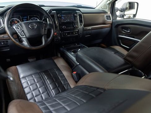 Used 2017 Nissan Titan Platinum Reserve image 17