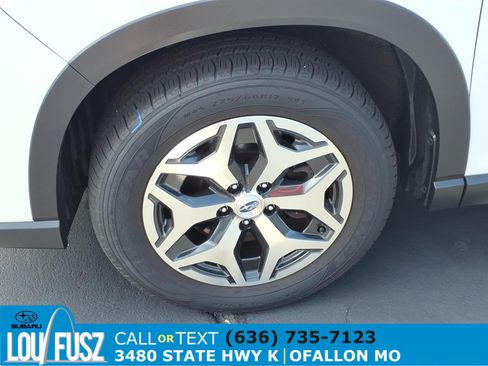 Used 2023 Subaru Forester Premium AWD/4WD image 34