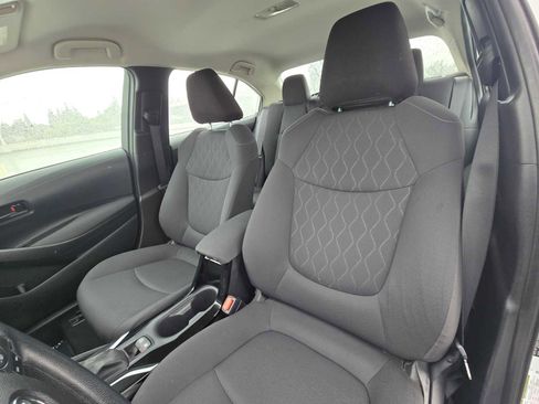 Used 2022 Toyota Corolla LE FWD image 21
